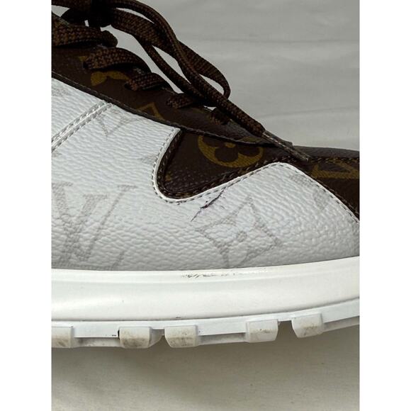 Men\'s Size 10.5 Louis Vuitton Runaway Tricolor Monogram SPB-JB 366624 main image 13